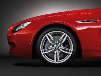 BMW 6-Series F12 M-package (2012) - picture 3 of 6