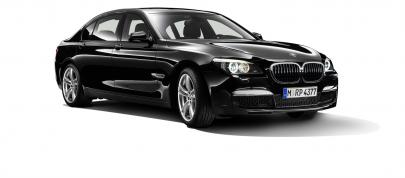 BMW 7 Series 740d and M Sports Package (2009) - picture 4 of 9