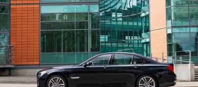 BMW 7 Series 740d and M Sports Package (2009) - picture 7 of 9