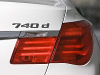 BMW 7 Series 740d and M Sports Package (2009) - picture 2 of 9