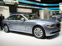 BMW 7-Series EfficientDynamics Frankfurt (2011) - picture 2 of 3