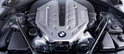 BMW 7 Series (2008) - picture 23 of 43
