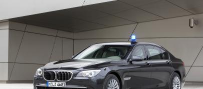 BMW 7 Series High Security (2009) - picture 20 of 44