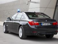 BMW 7 Series High Security (2009) - picture 22 of 44