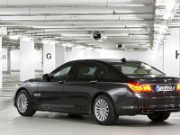 BMW 7 Series High Security (2009) - picture 29 of 44