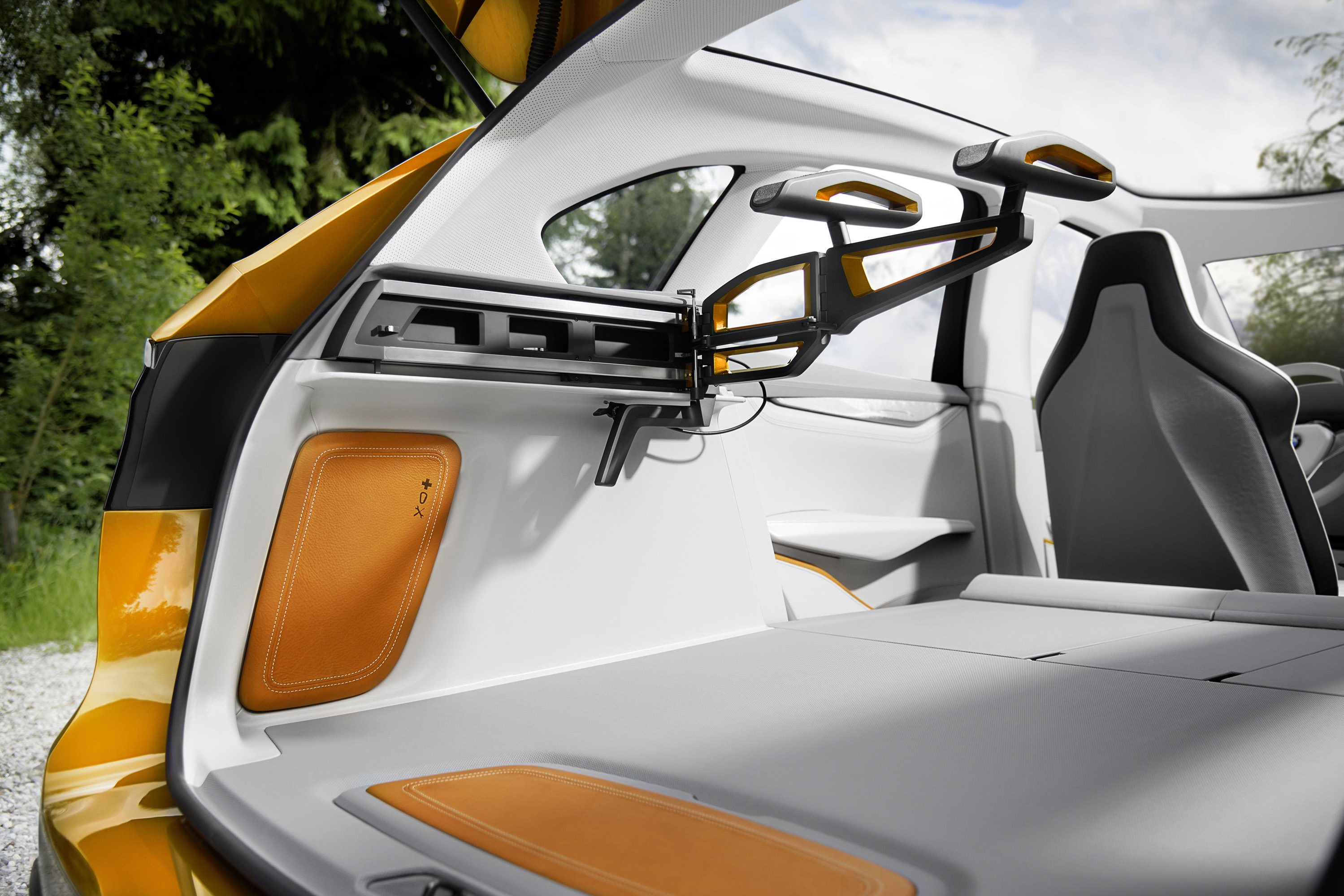 BMW Concept Active Tourer Outdoor