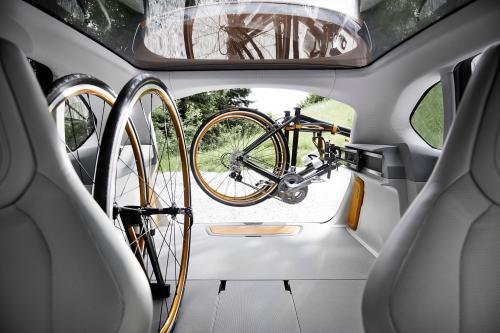 BMW Concept Active Tourer Outdoor (2013) - picture 17 of 27