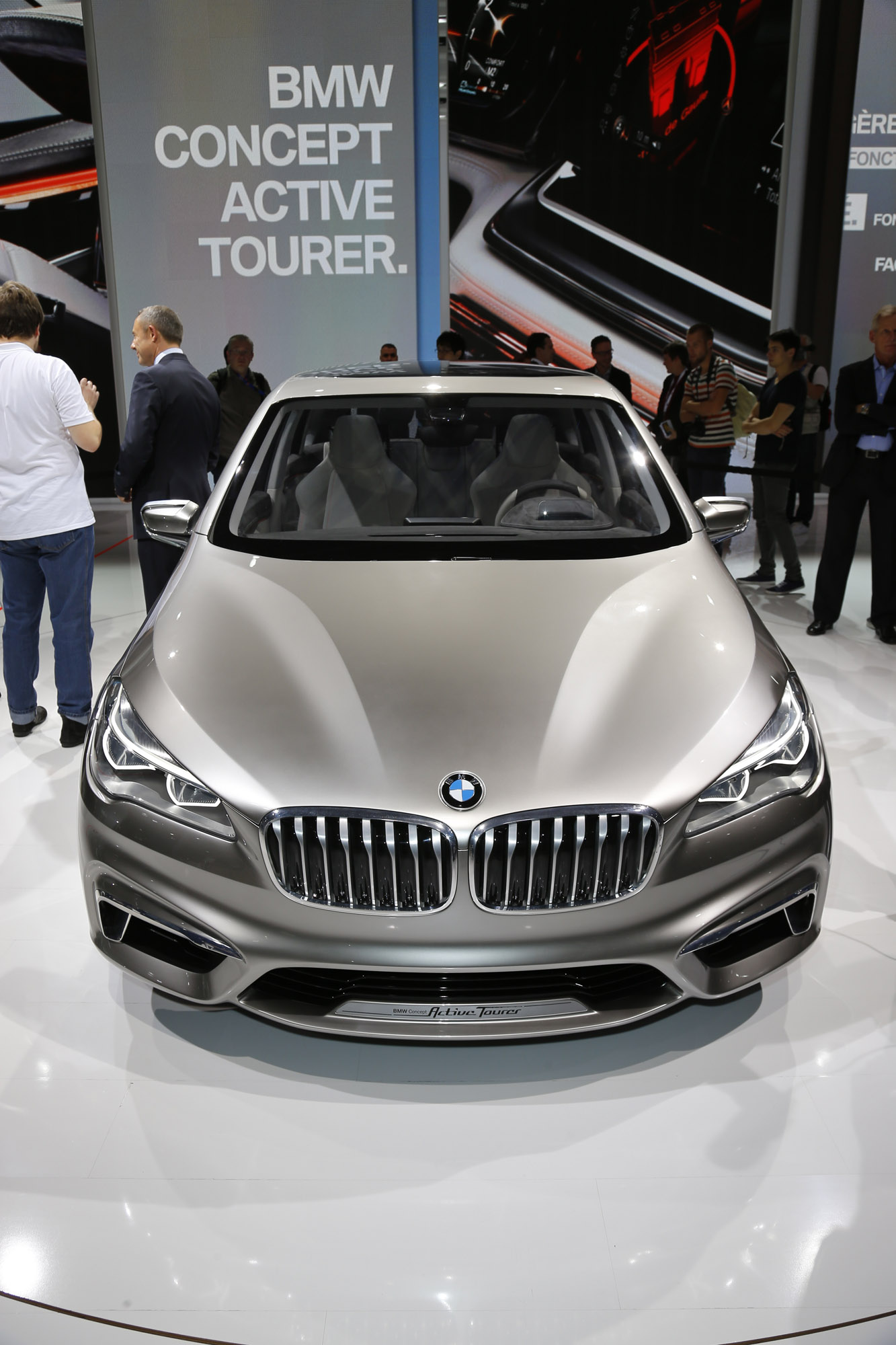 BMW Concept Active Tourer Paris