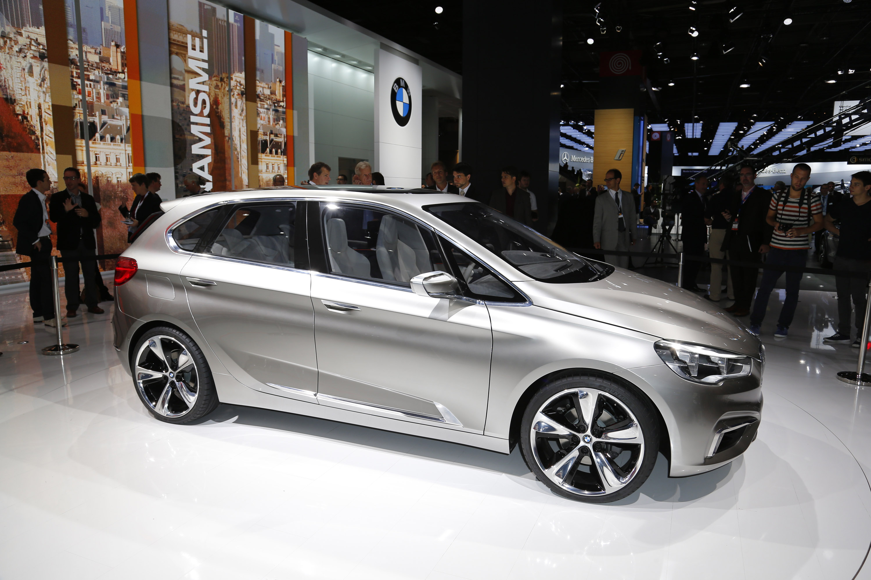 BMW Concept Active Tourer Paris