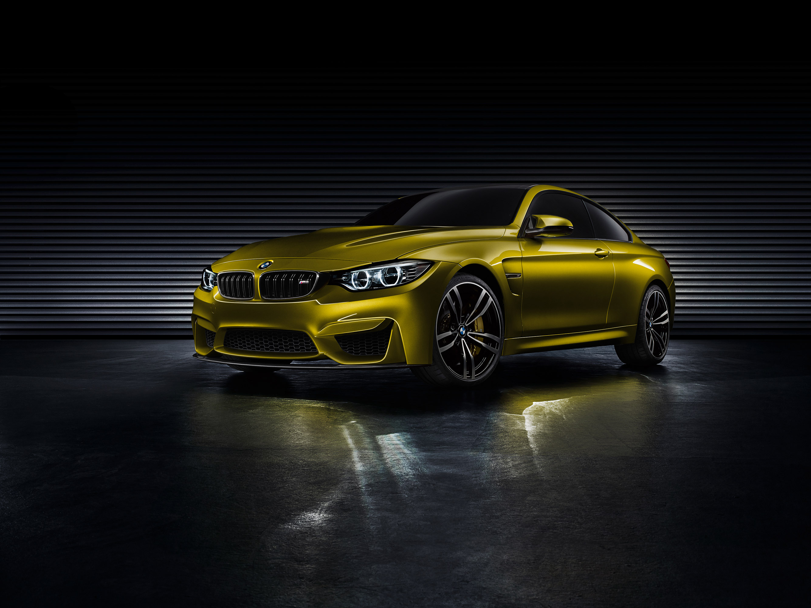 Bmw m4 coupe. BMW m4 Coupe Concept. BMW m4 2013. BMW m4 Золотая.