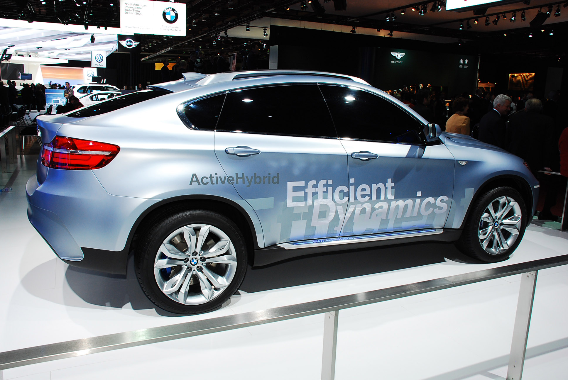 BMW Concept X6 ActiveHybrid Detroit