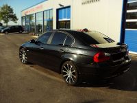 BMW E90 320d (2007) - picture 8 of 15