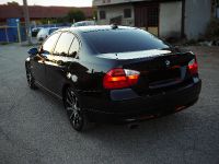 BMW E90 320d (2007) - picture 2 of 15