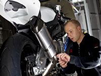 BMW E92 M3 vs BMW S 1000 RR Superbike (2011)