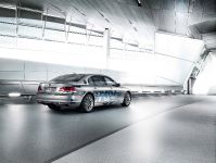 BMW Hydrogen 7 (2008) - picture 2 of 6