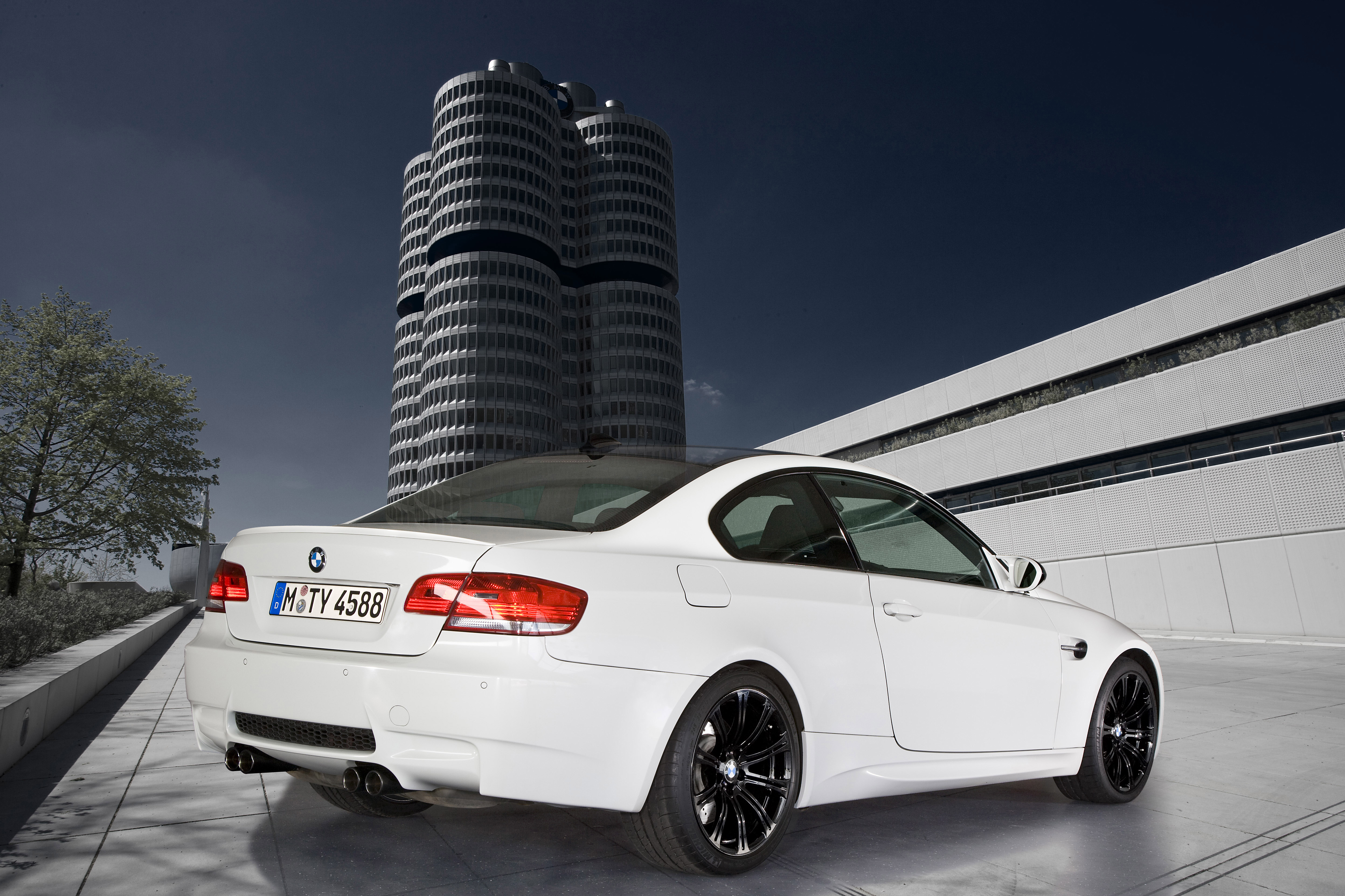 BMW M3 Edition Alpine White