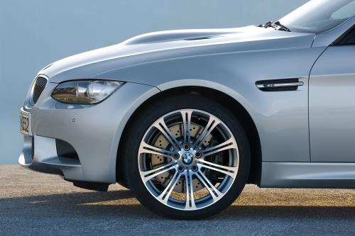 BMW M3 Sedan (2008) - picture 8 of 18