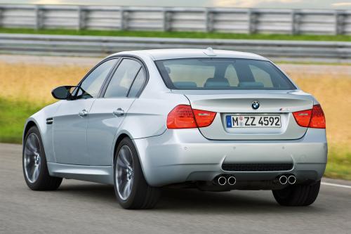 BMW M3 Sedan (2008) - picture 16 of 18