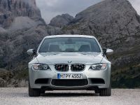BMW M3 Sedan (2008) - picture 2 of 18