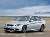 BMW M3 Sedan (2008) - picture 4 of 18