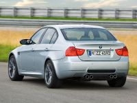 BMW M3 Sedan (2008) - picture 8 of 18