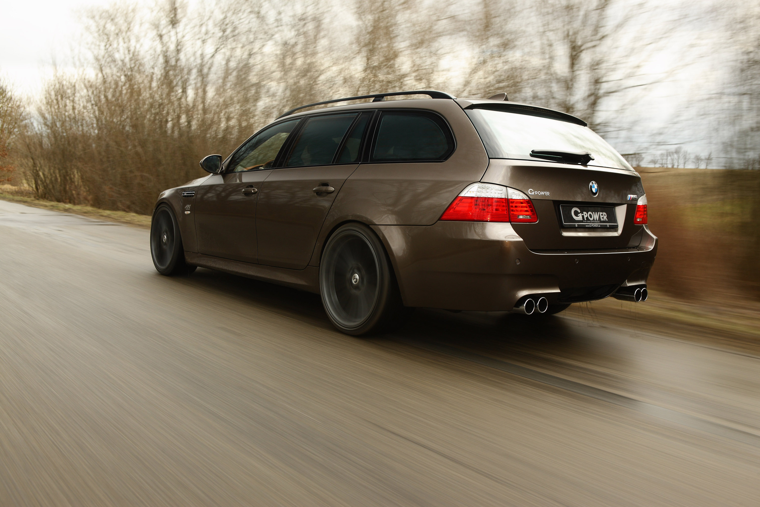 Бмв м5 универсал. БМВ м5 е61. BMW m5 e61 Touring. BMW 5 e60 Touring. BMW m5 e60/61.