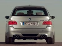 BMW M5 Touring (2007) - picture 6 of 9