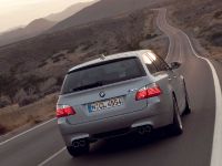 BMW M5 Touring (2007) - picture 8 of 9