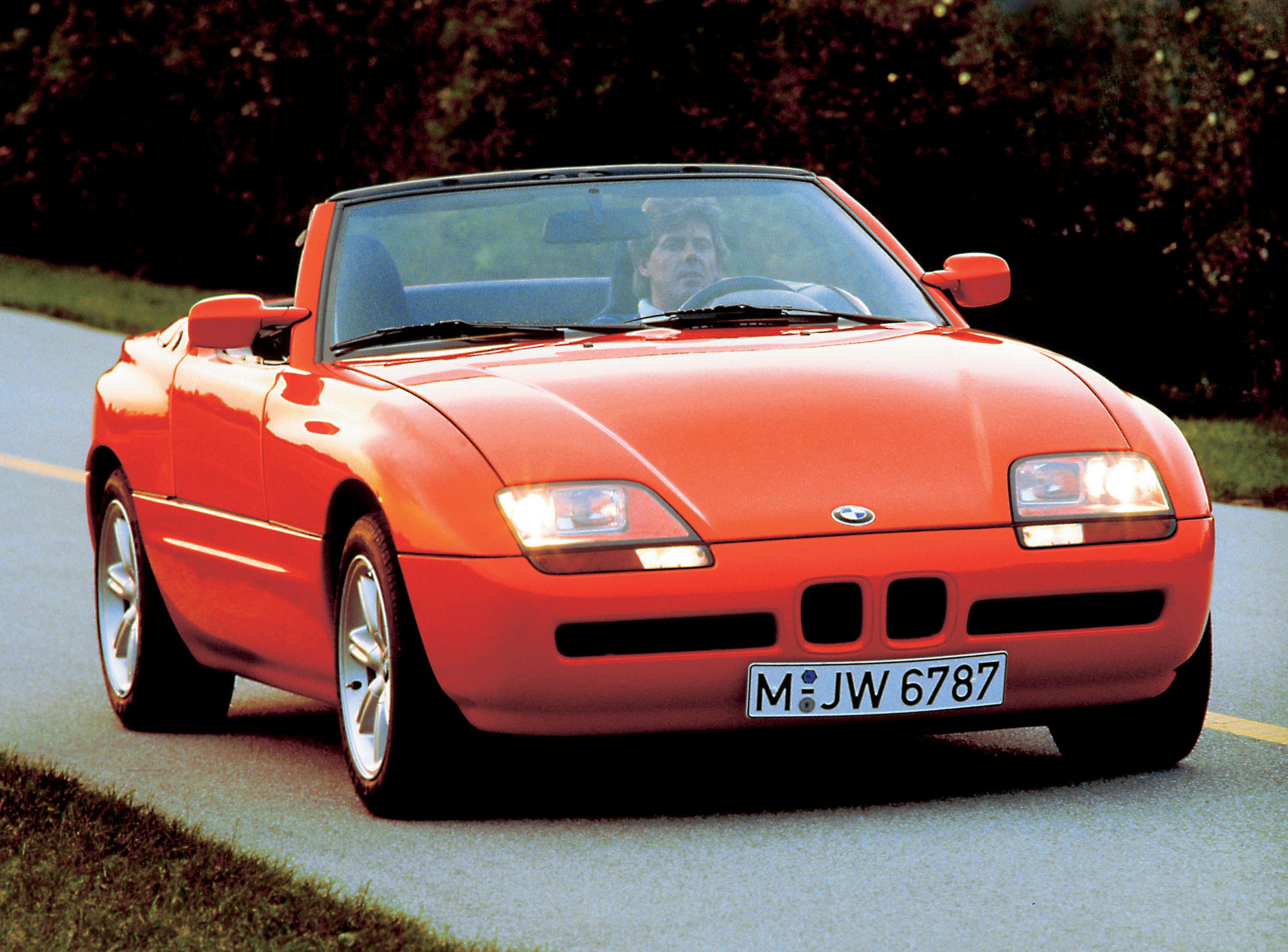 Z 1 выпуск. BMW z1 1989. 1988 BMW z1. BMW z1 Roadster. BMW z1 родстер.