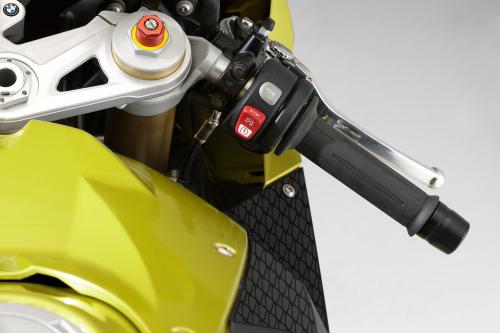 BMW S 1000 RR sportbike (2009) - picture 8 of 24