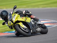 BMW S 1000 RR sportbike (2009) - picture 21 of 24