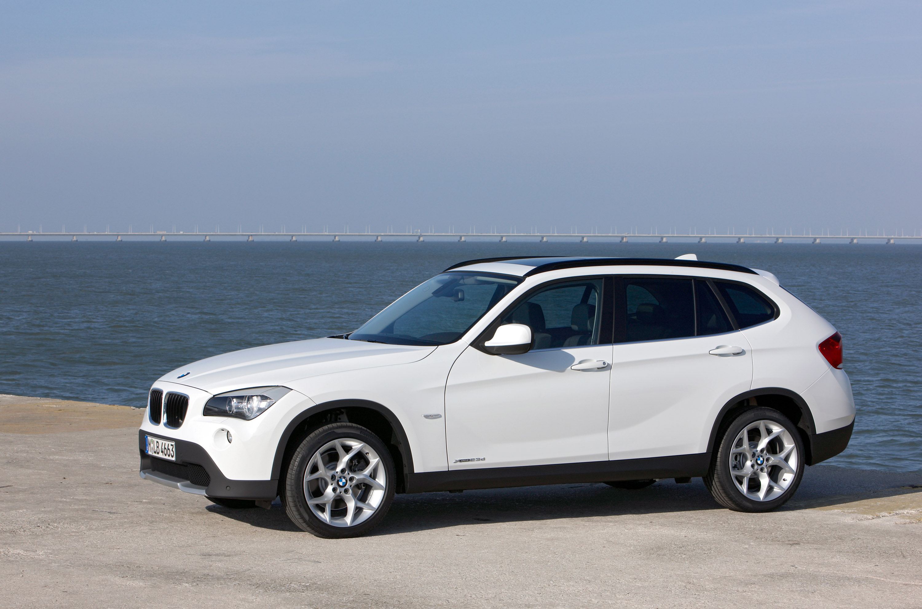 Х1 2012 года. БМВ x1 2010. BMW x1 2009. БМВ х1 2008. BMW x1 белая.