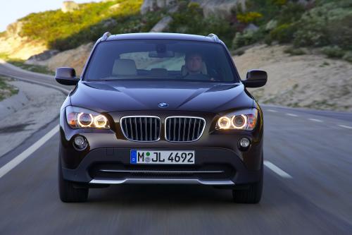 BMW X1 (2009) - picture 1 of 83