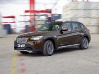 BMW X1 (2009) - picture 3 of 83