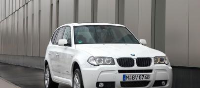 BMW X3 xDrive18d (2009) - picture 4 of 24