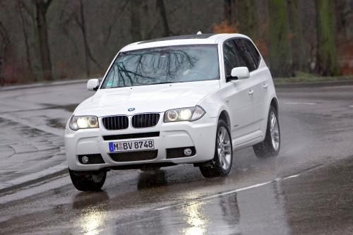 BMW X3 xDrive18d (2009) - picture 8 of 24