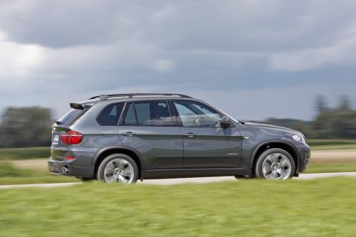 BMW X5 Individual (2011) - picture 8 of 19