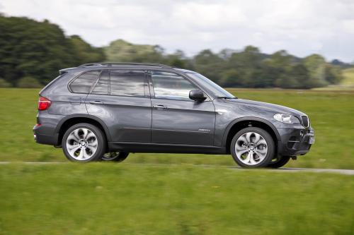 BMW X5 Individual (2011) - picture 9 of 19