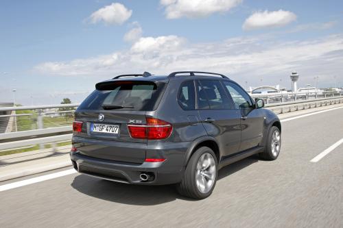 BMW X5 Individual (2011) - picture 16 of 19
