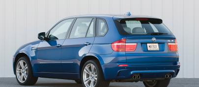 BMW X5 M (2010) - picture 23 of 25