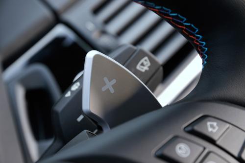 BMW X5 M (2010) - picture 16 of 25