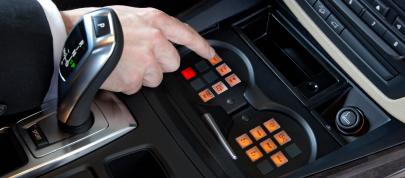 BMW X5 Security Plus (2009) - picture 23 of 35