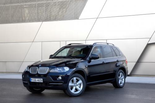 BMW X5 Security Plus (2009) - picture 25 of 35