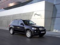 BMW X5 Security Plus (2009) - picture 5 of 35