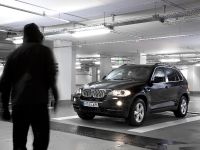 BMW X5 Security Plus (2009) - picture 19 of 35