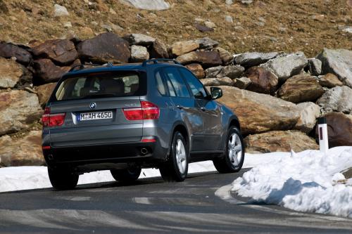 BMW X5 xDrive35d BluePerformance (2009) - picture 1 of 5