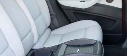 BMW X6 M (2010) - picture 23 of 34