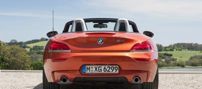 BMW Z4 sDrive 35is (2009) - picture 4 of 11