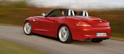 BMW Z4 sDrive35is (2011) - picture 12 of 20