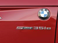 BMW Z4 sDrive35is (2011) - picture 14 of 20